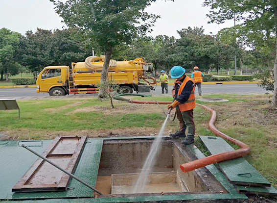 松潘化油池清理
